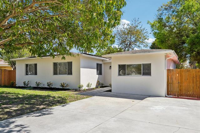 5010 8th AVE N, St Petersburg, FL 33710