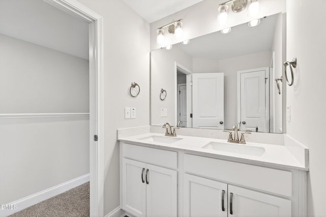 463 Jackson Pond Dr, Smithfield, NC 27577