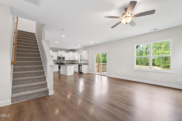 463 Jackson Pond Dr, Smithfield, NC 27577