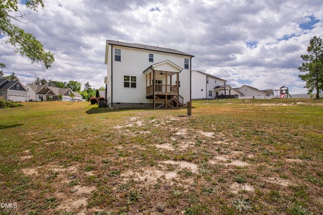 463 Jackson Pond Dr, Smithfield, NC 27577