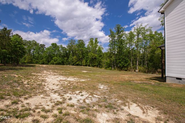 463 Jackson Pond Dr, Smithfield, NC 27577