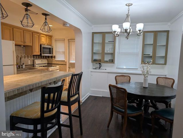 3015 GLEN, Baltimore, MD 21215