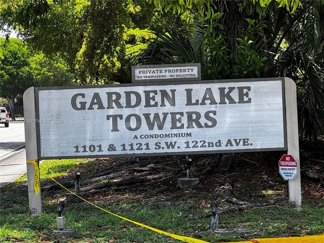 1121 SW 122nd Avenue 1122, Miami, FL 33184