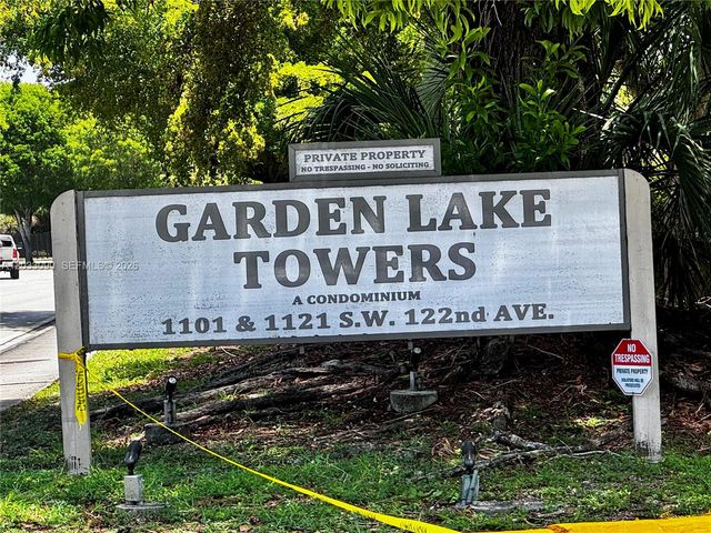 1121 SW 122nd Avenue 1122, Miami, FL 33184