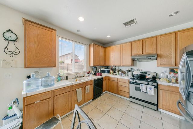 5929 Tangerine Ave, Sacramento, CA 95823