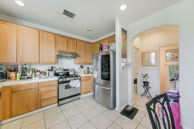 5929 Tangerine Ave, Sacramento, CA 95823