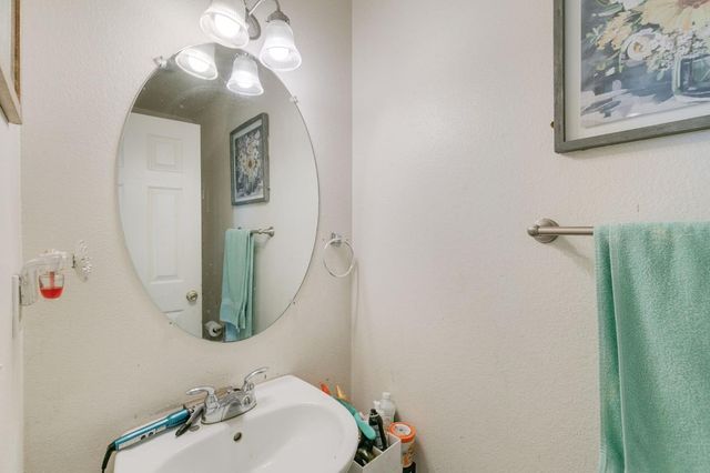5929 Tangerine Ave, Sacramento, CA 95823