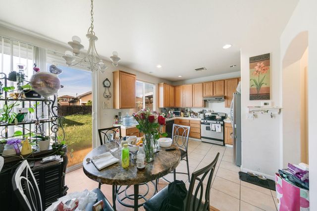 5929 Tangerine Ave, Sacramento, CA 95823
