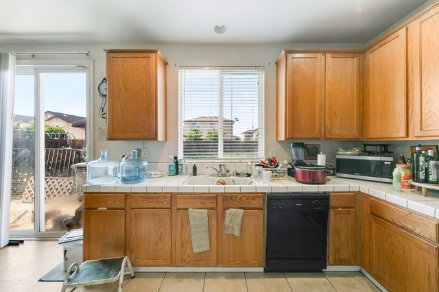 5929 Tangerine Ave, Sacramento, CA 95823