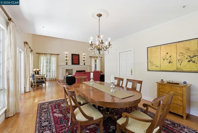 45 N Merrill Circle, Moraga, CA 94556