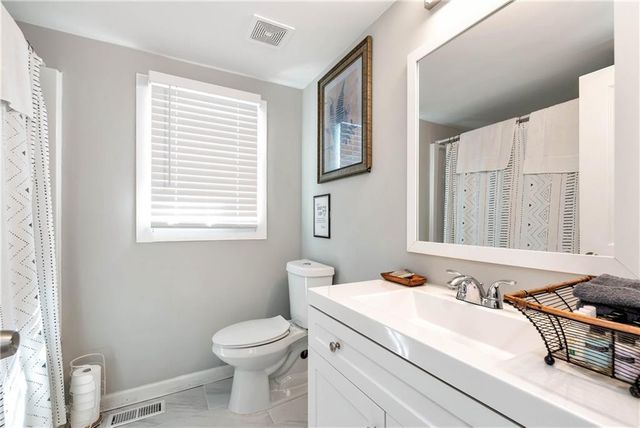 321 Pine Avenue, Commerce, GA 30529