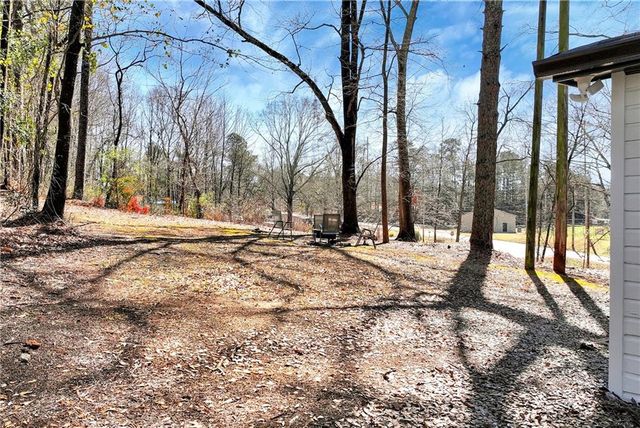 321 Pine Avenue, Commerce, GA 30529