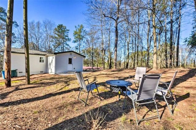 321 Pine Avenue, Commerce, GA 30529