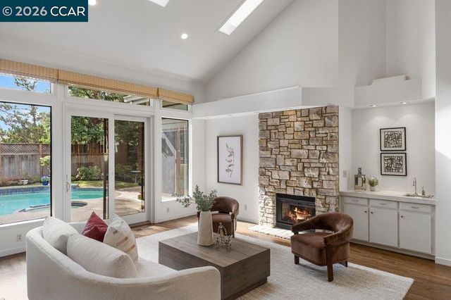 1239 1239 Whispering Oaks Dr, Danville, CA 94506