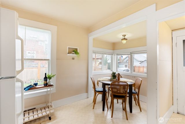 2414 Elm Street, Bellingham, WA 98225