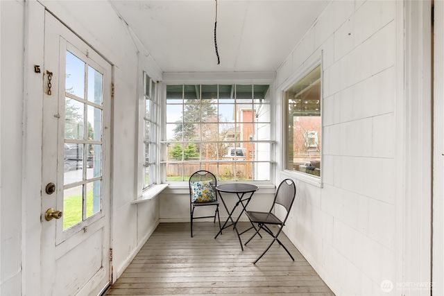 2414 Elm Street, Bellingham, WA 98225