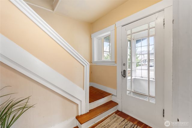 2414 Elm Street, Bellingham, WA 98225