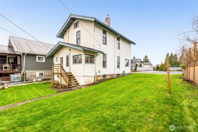 2414 Elm Street, Bellingham, WA 98225