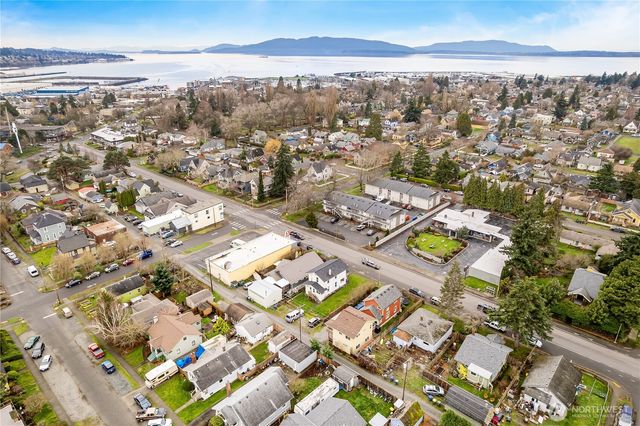 2414 Elm Street, Bellingham, WA 98225