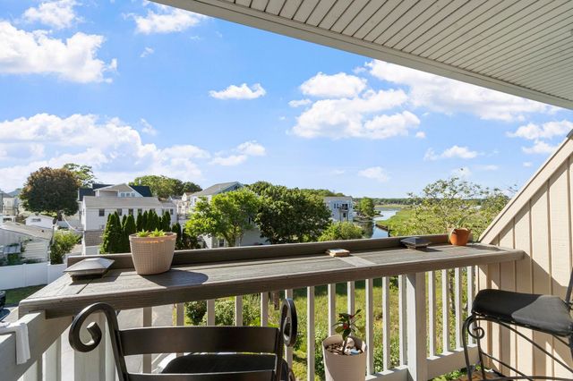 550 Winnacunnet Rd Unit 313, Hampton, NH 03842