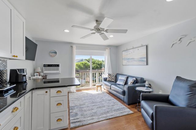 550 Winnacunnet Rd Unit 313, Hampton, NH 03842