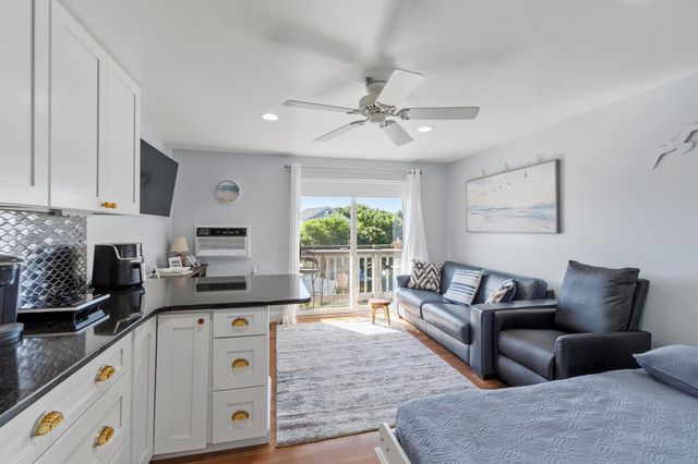550 Winnacunnet Rd Unit 313, Hampton, NH 03842