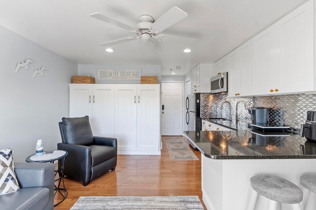 550 Winnacunnet Rd Unit 313, Hampton, NH 03842