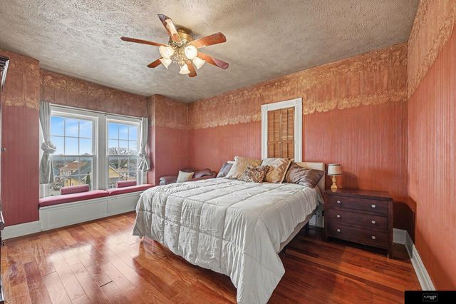 2553 Poppleton Avenue, Omaha, NE 68105