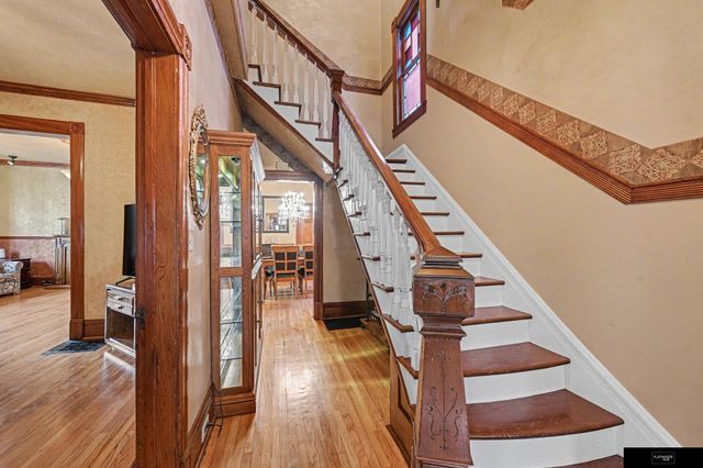 2553 Poppleton Avenue, Omaha, NE 68105