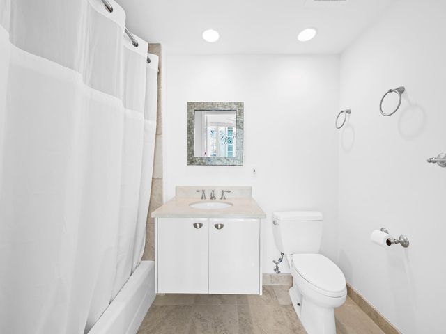 333 Las Olas Way 2103, Fort Lauderdale, FL 33301