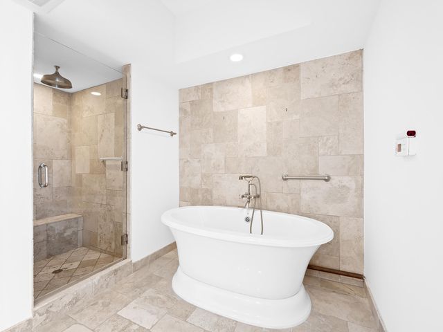 333 Las Olas Way 2103, Fort Lauderdale, FL 33301