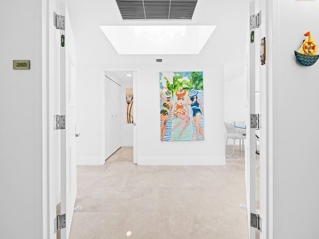 333 Las Olas Way 2103, Fort Lauderdale, FL 33301