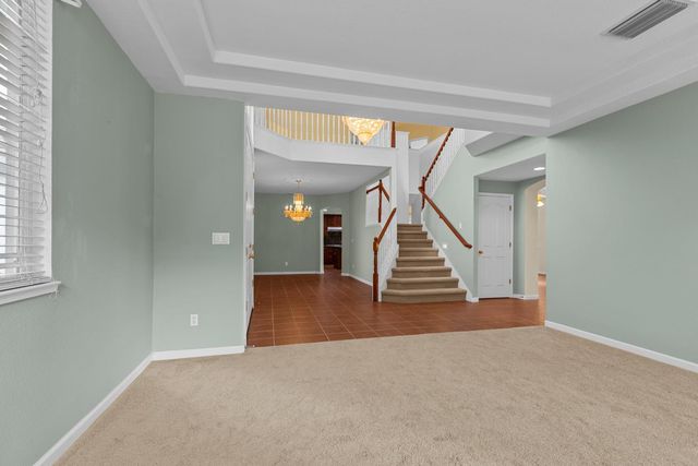 11 Loganberry Ct, Sacramento, CA 95835