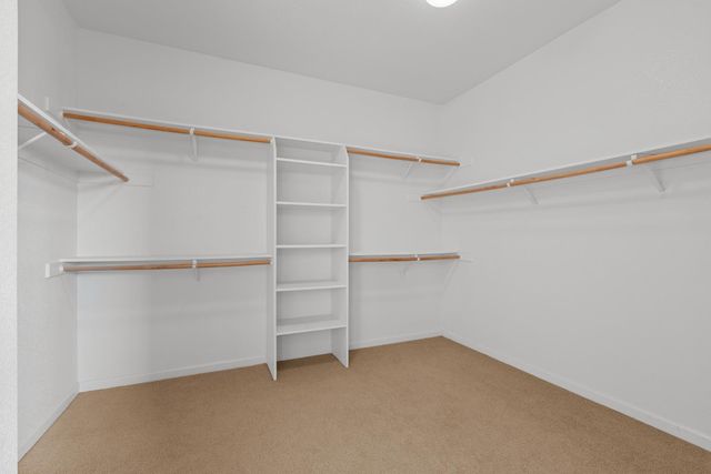 11 Loganberry Ct, Sacramento, CA 95835