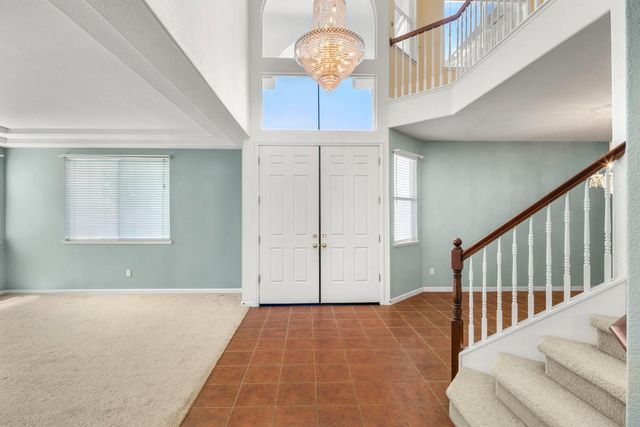 11 Loganberry Ct, Sacramento, CA 95835