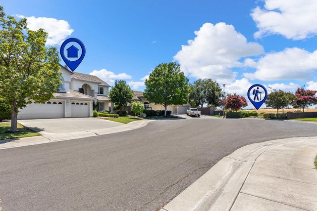 11 Loganberry Ct, Sacramento, CA 95835