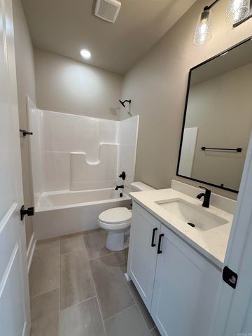 3916 Spencer Crossing Drive, Benton, AR 72019