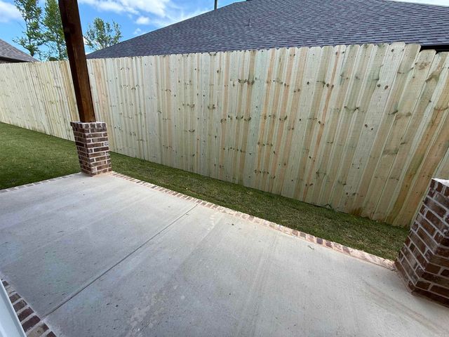 3916 Spencer Crossing Drive, Benton, AR 72019