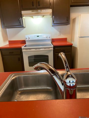 1941 Southpointe Dr, Baton Rouge, LA 70808