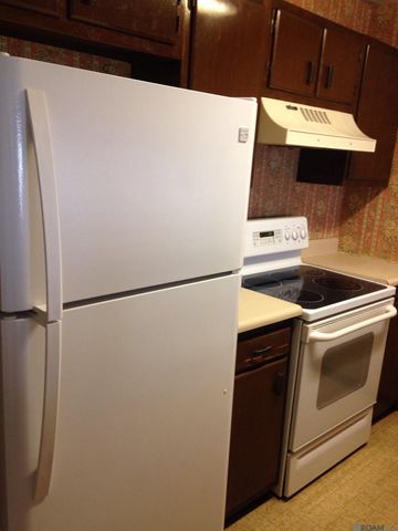 1941 Southpointe Dr, Baton Rouge, LA 70808