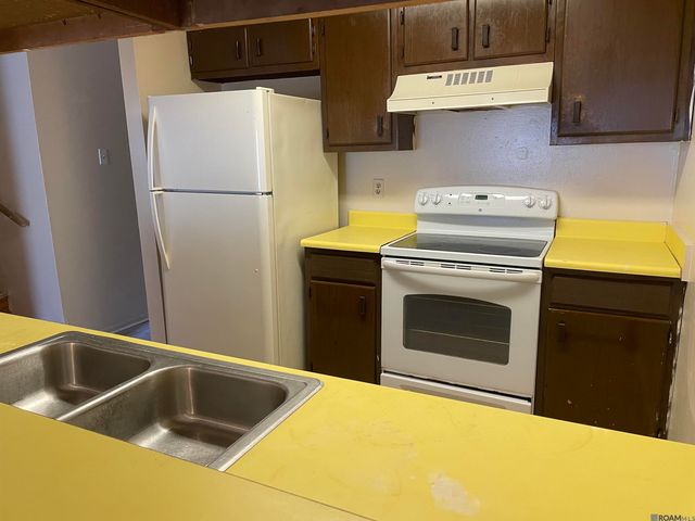 1941 Southpointe Dr, Baton Rouge, LA 70808