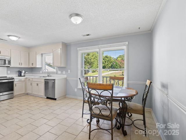 10500 N Canyon Road, Charlotte, NC 28214