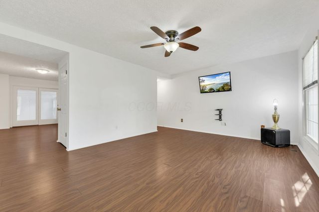 631 Simbury Street, Columbus, OH 43228