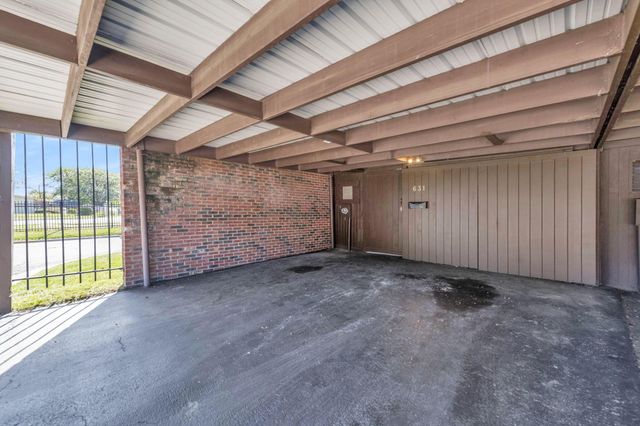 631 Simbury Street, Columbus, OH 43228