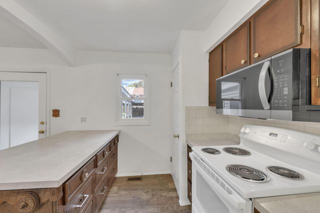 631 Simbury Street, Columbus, OH 43228