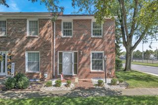 631 Simbury Street, Columbus, OH 43228