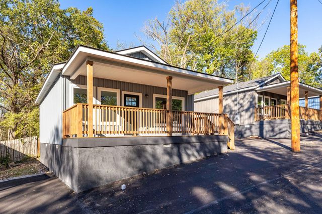 215 Sagers Lane, Hollister, MO 65672