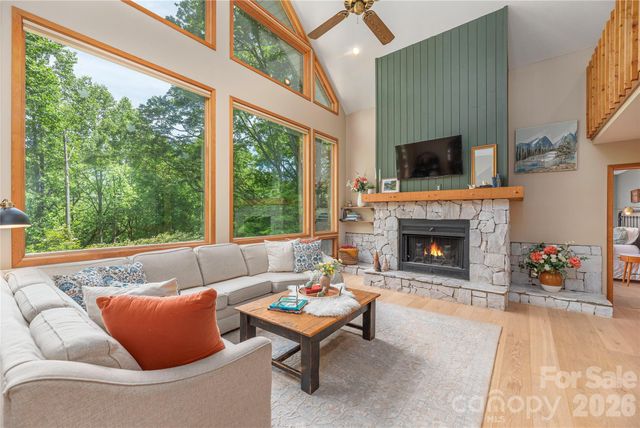 1551 Walnut Creek Road, Waynesville, NC 28786