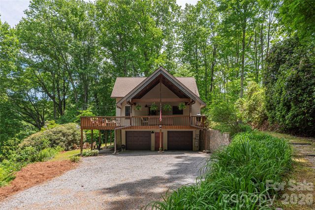 1551 Walnut Creek Road, Waynesville, NC 28786