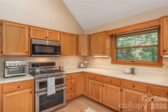 1551 Walnut Creek Road, Waynesville, NC 28786